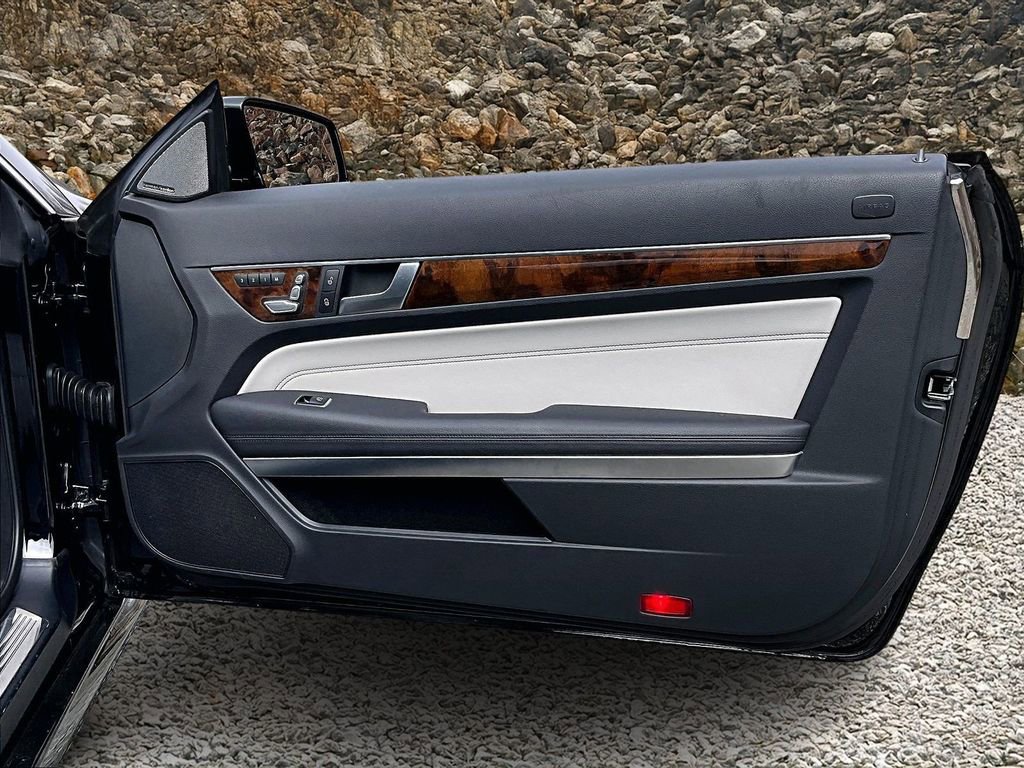 Used 2014 Mercedes-Benz E 550 Cabriolet w/ Premium 1 Package image 21