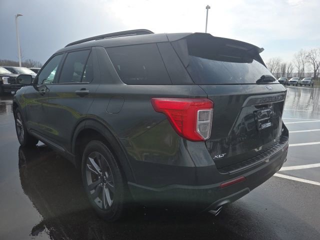 Certified 2023 Ford Explorer XLT w/ Equipment Group 202A image 15
