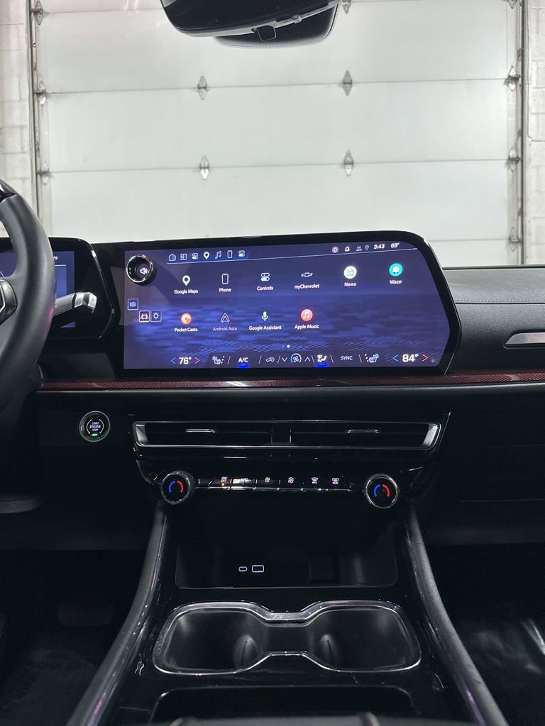 Used 2025 Chevrolet Traverse Z71 w/ Enhanced Driving Package image 27