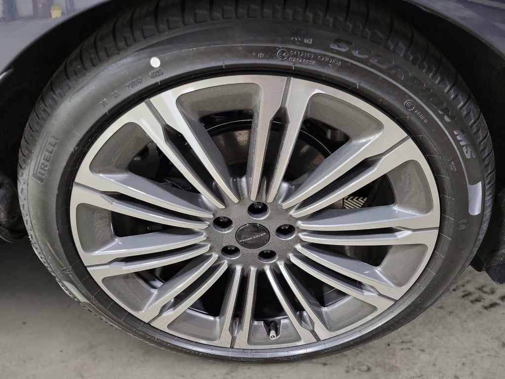 New 2026 Land Rover Range Rover Sport Dynamic SE image 12