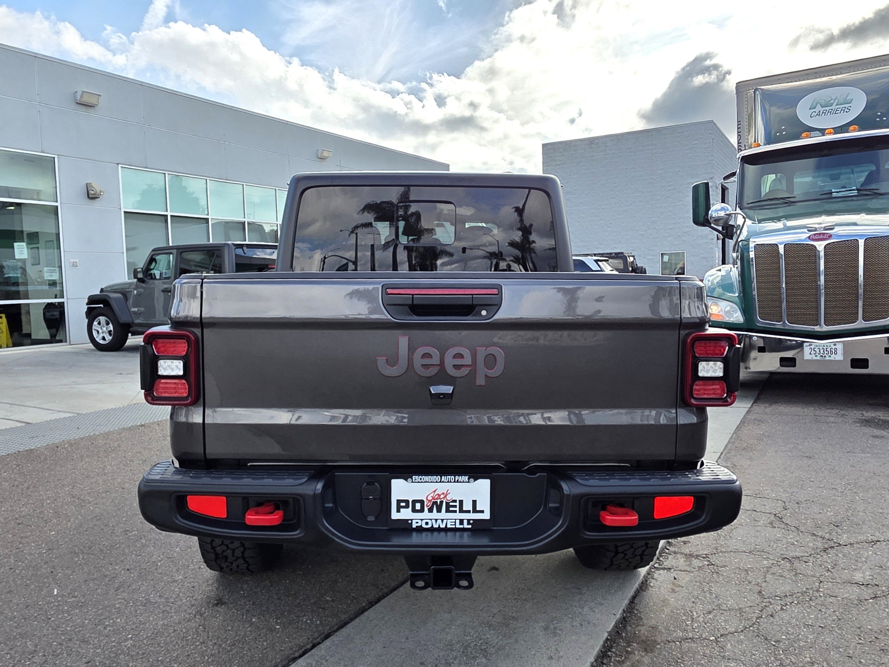 New 2026 Jeep Gladiator Rubicon w/ Steel Power Dome Hood Package AWD/4WD image 4