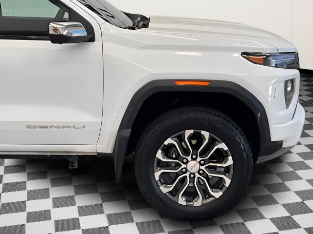 Certified 2025 GMC Canyon Denali AWD/4WD image 18