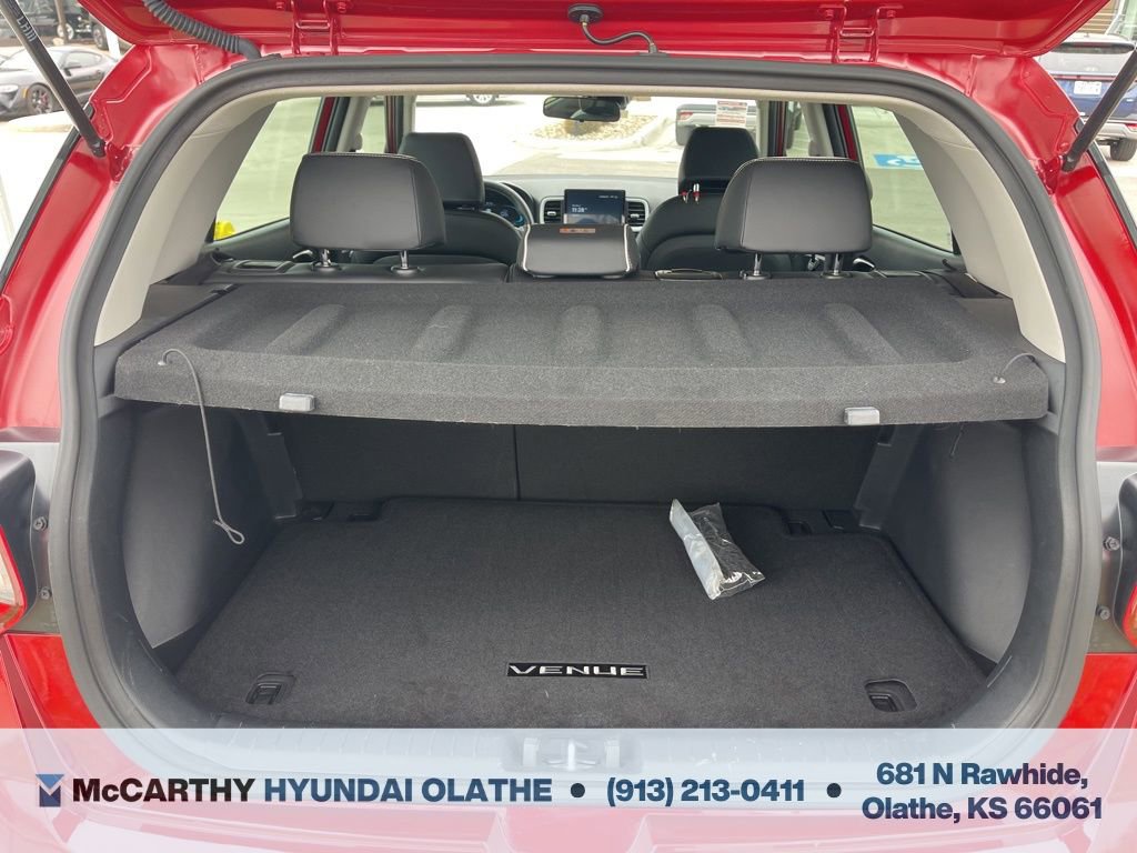 Certified 2024 Hyundai Venue Limited image 20