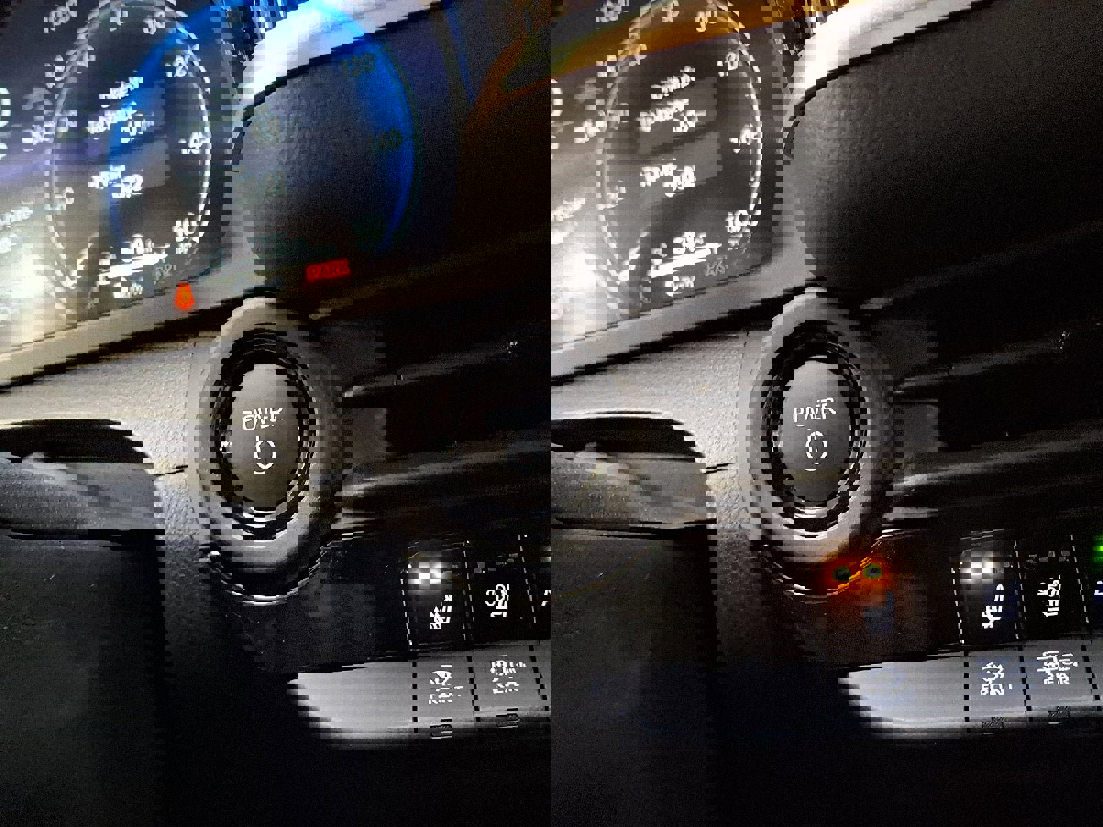 New 2025 Toyota Crown Signia image 14