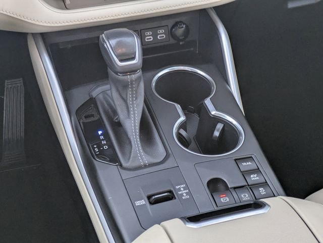 Used 2023 Toyota Highlander XLE image 14