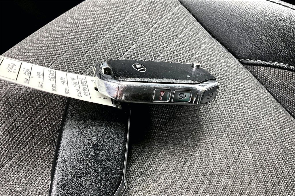 Used 2021 Kia Seltos S image 10