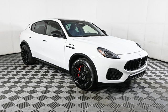 New 2025 Maserati Grecale Folgore AWD/4WD image 3