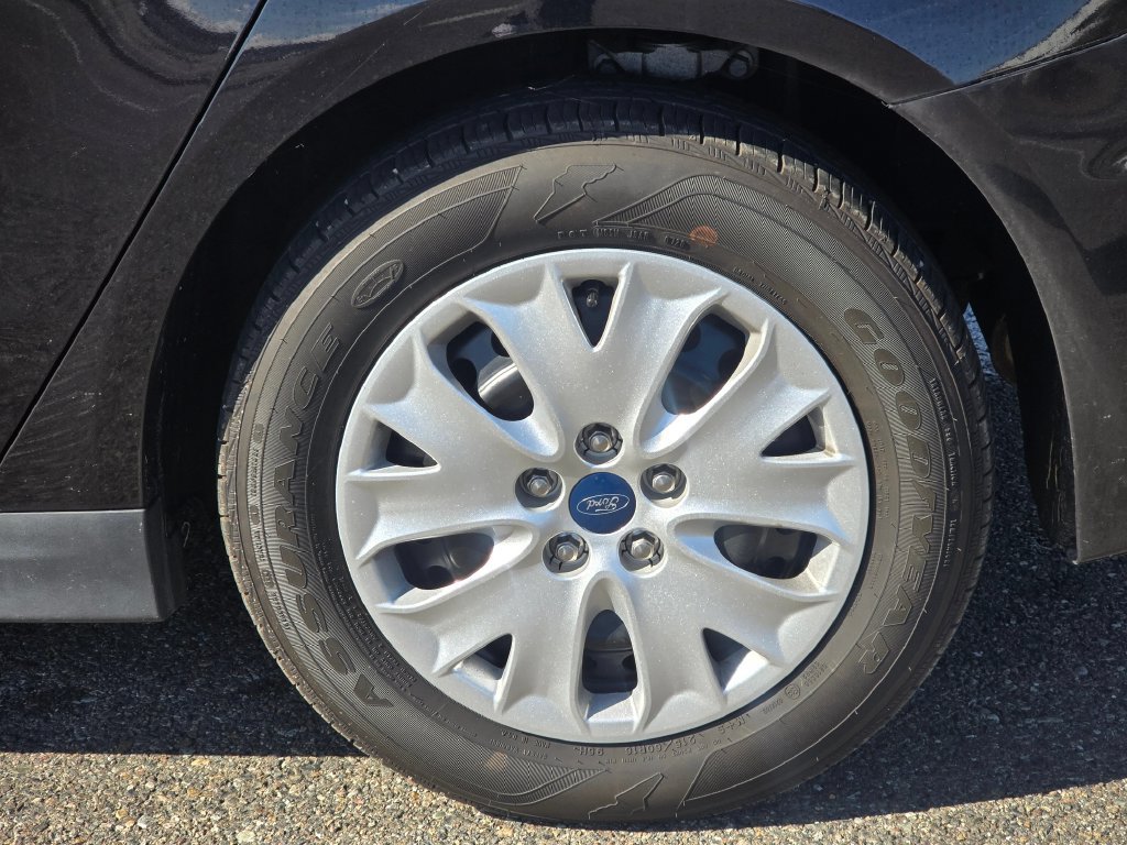 Used 2020 Ford Fusion S FWD image 9
