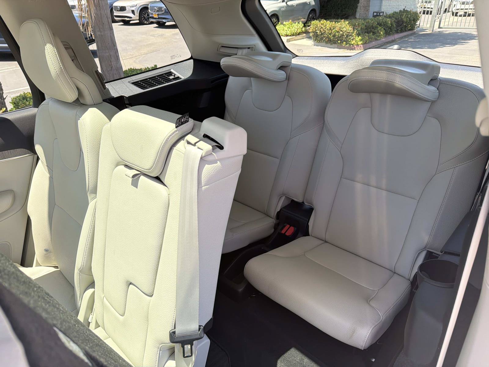 Certified 2023 Volvo XC90 B5 Plus w/ Protection Package Premier AWD/4WD image 23