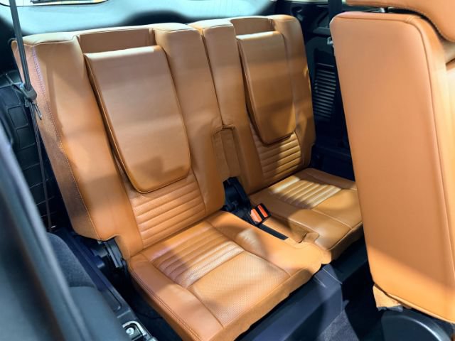 Used 2016 Land Rover Discovery Sport HSE Luxury AWD/4WD image 42