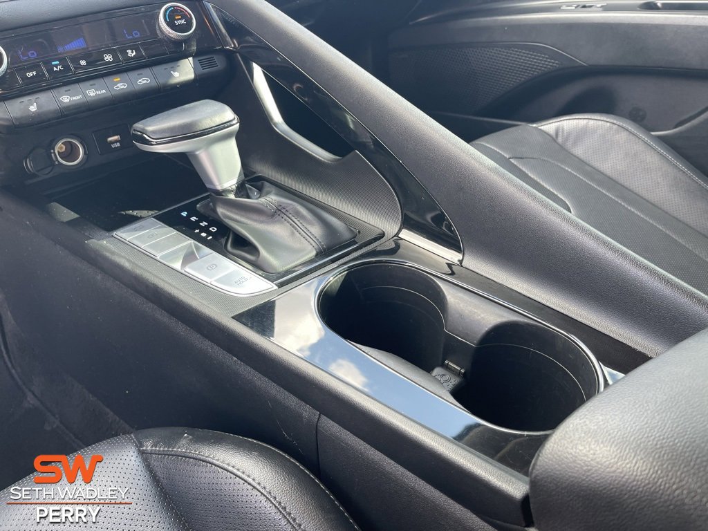 Used 2023 Hyundai Elantra Limited image 17