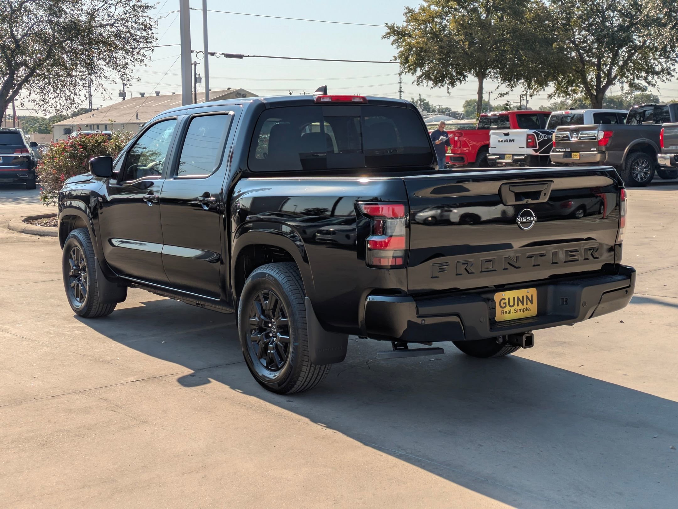 New 2026 Nissan Frontier SV image 5