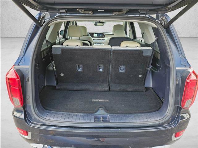 Used 2021 Hyundai Palisade Limited FWD image 7