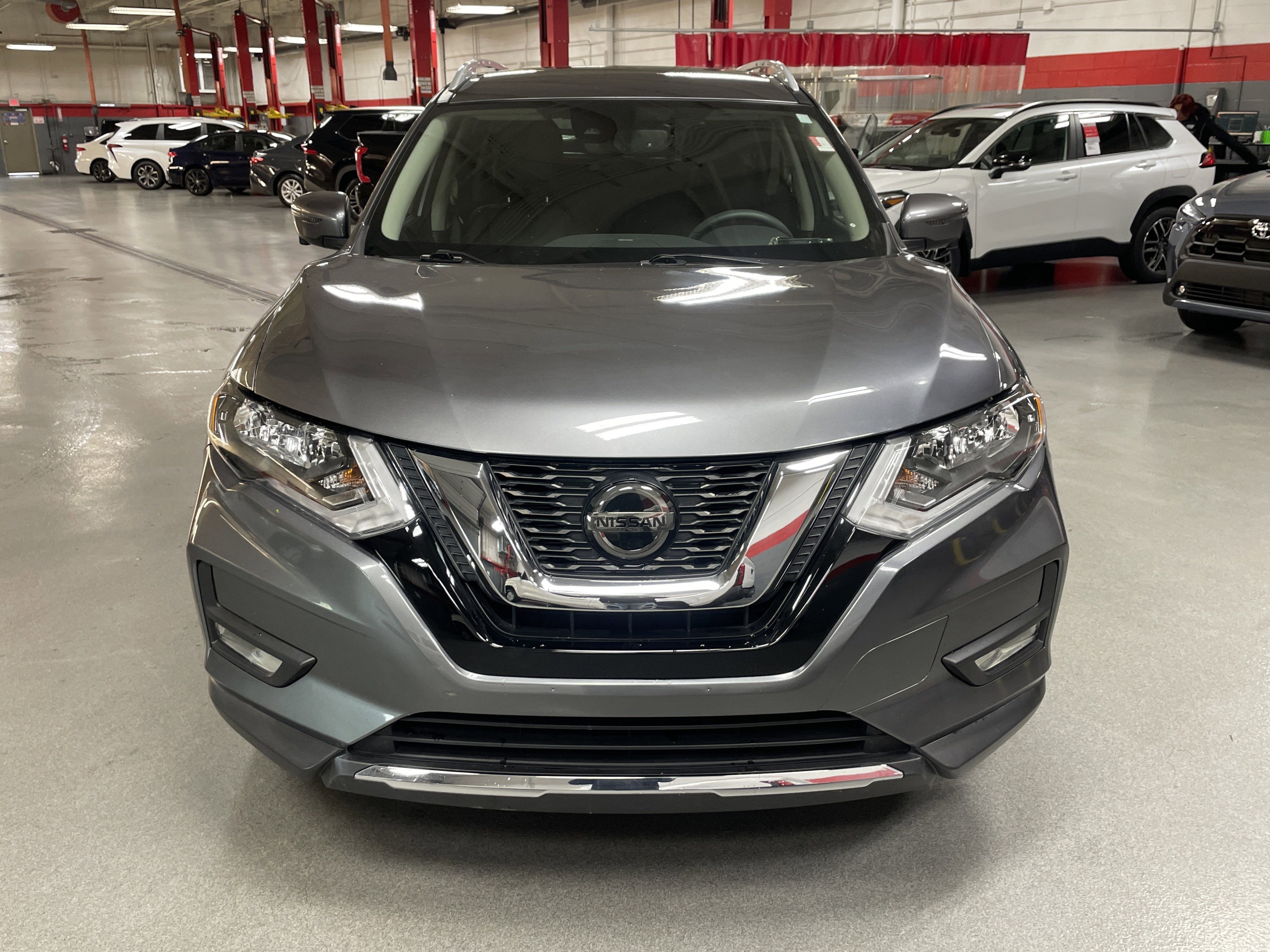 Used 2020 Nissan Rogue SL image 3