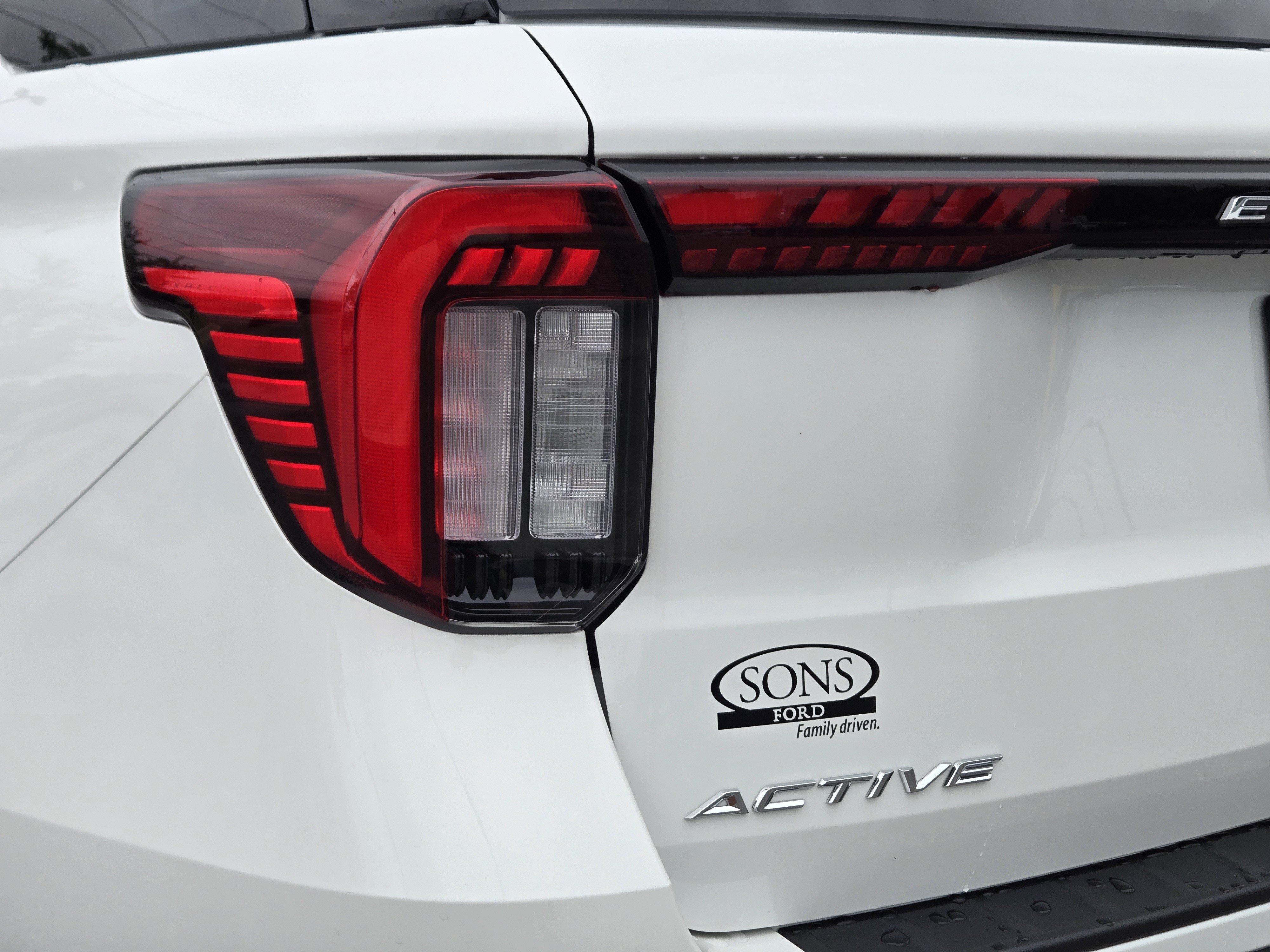 New 2026 Ford Explorer Active w/ Active Comfort Package AWD/4WD image 10