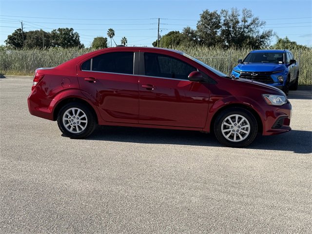 Used 2017 Chevrolet Sonic LT image 3