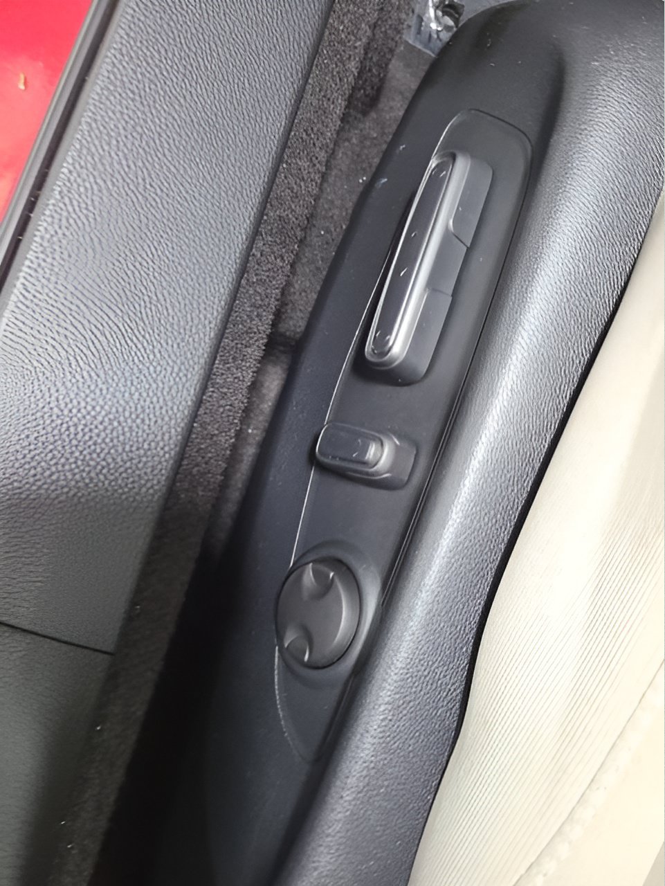Used 2024 Honda Accord EX image 19