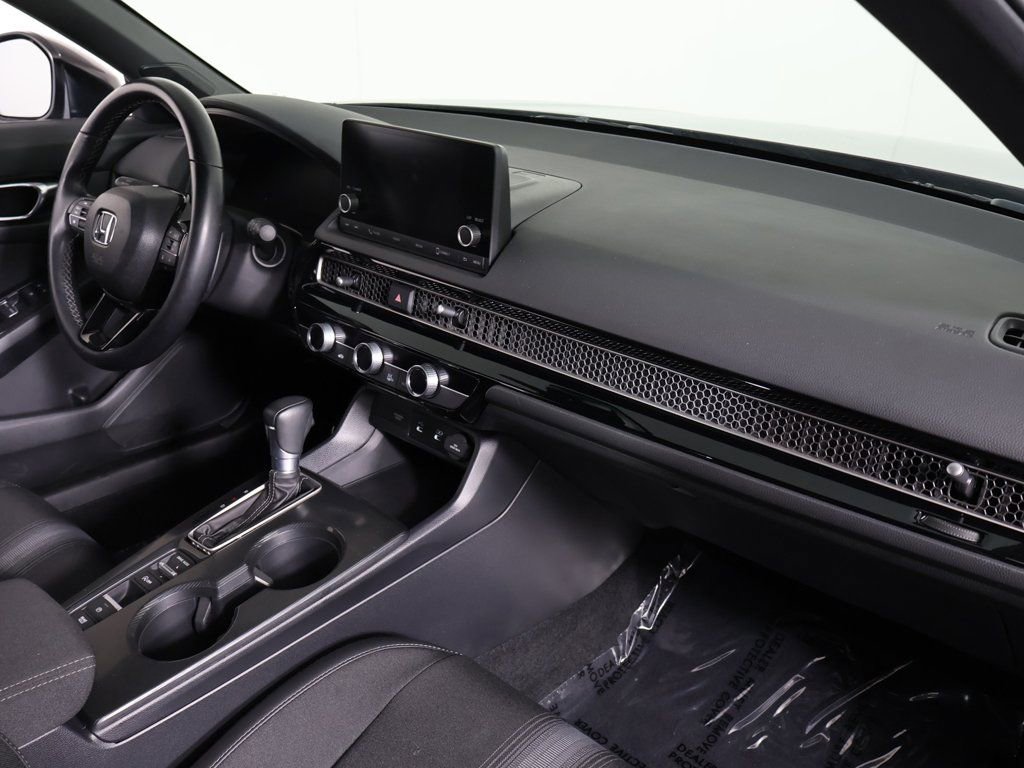 Used 2025 Honda Civic Sport image 25