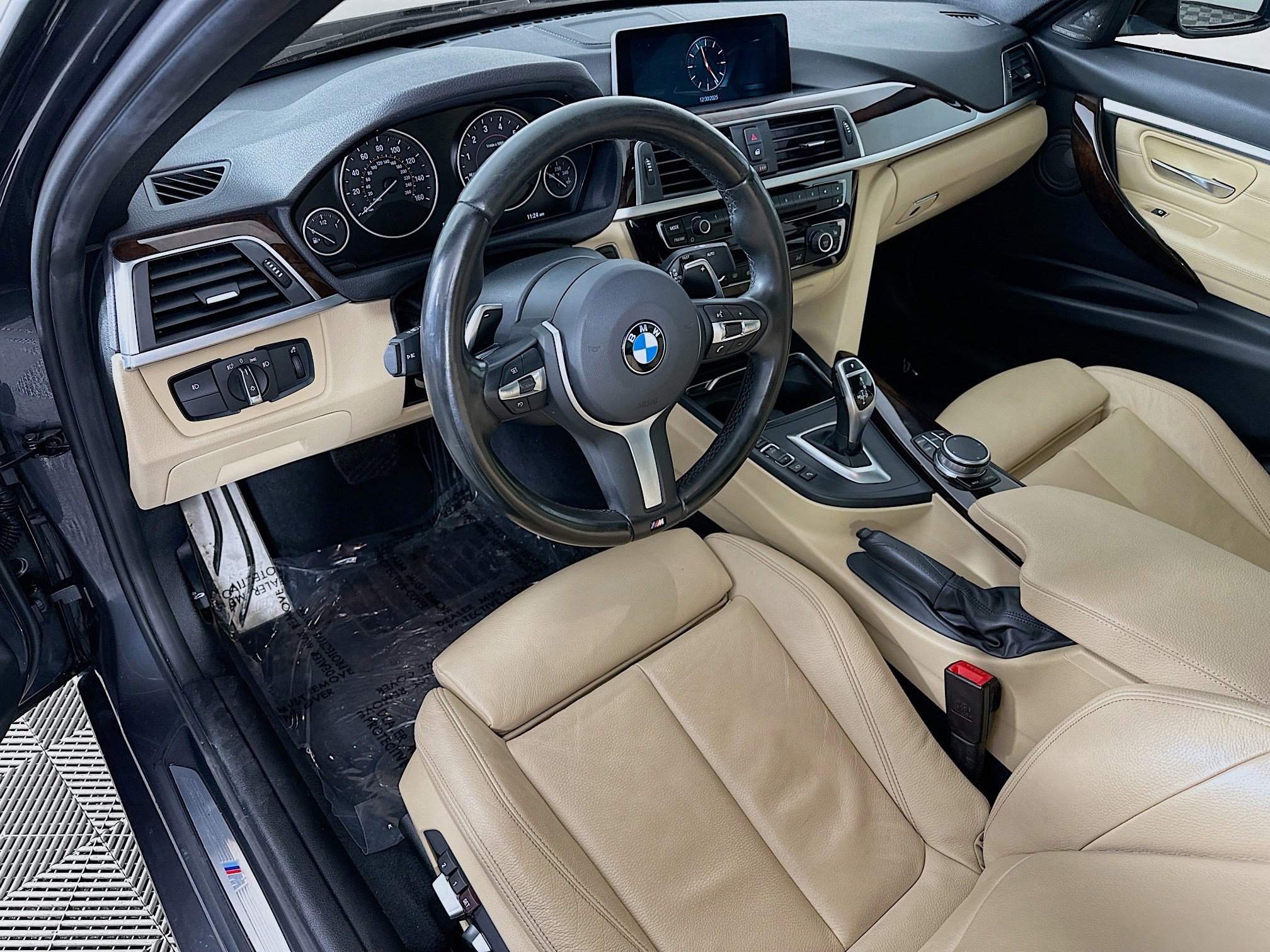 Used 2017 BMW 340i xDrive Sedan image 9