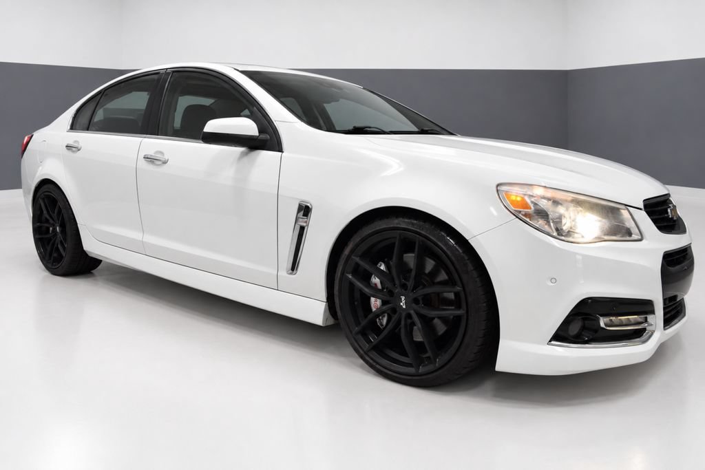 Used 2015 Chevrolet SS RWD image 7