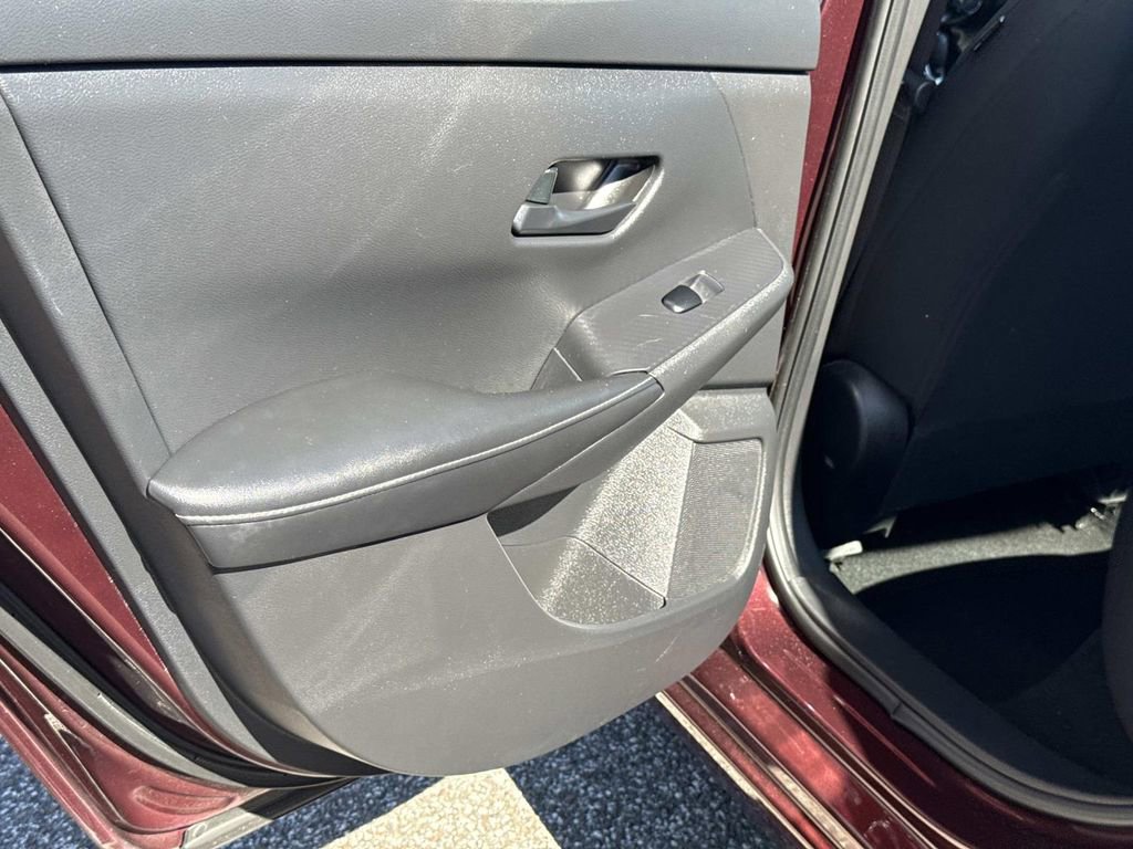 Used 2024 Nissan Sentra SV image 12