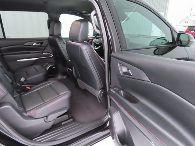Used 2024 Chevrolet Traverse Z71 w/ Enhanced Driving Package image 27