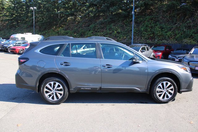 Used 2022 Subaru Outback 2.5i image 2