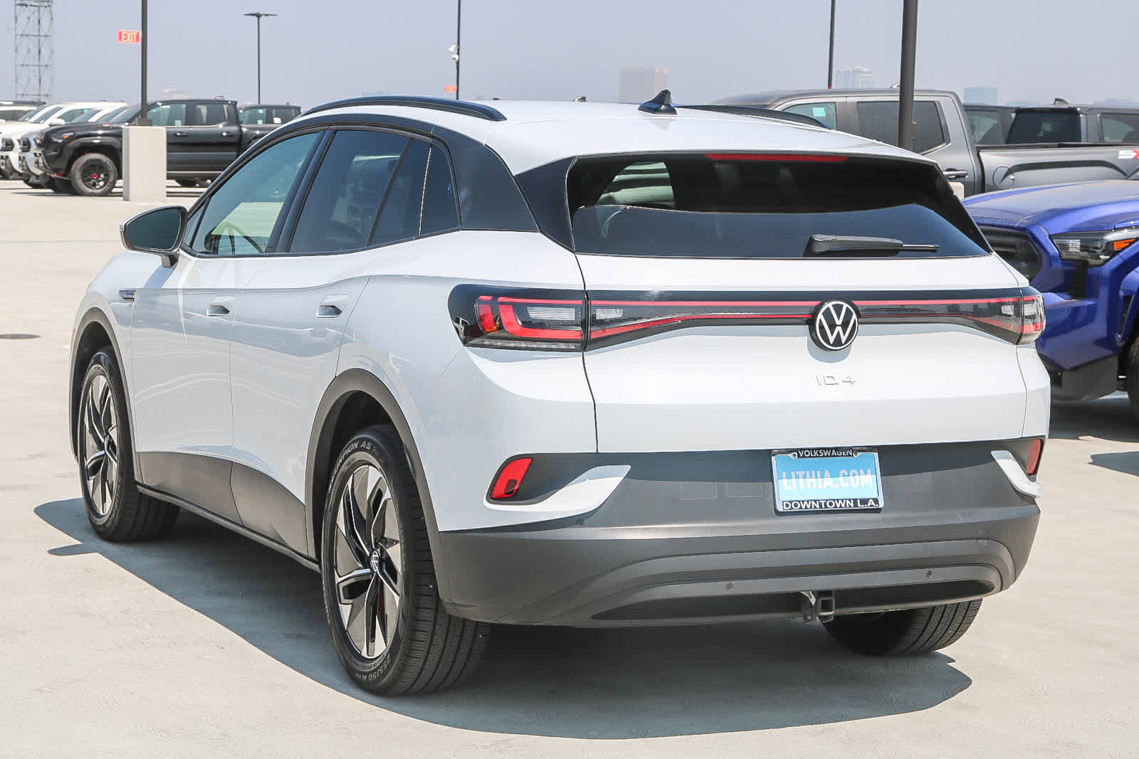 Used 2022 Volkswagen ID.4 Pro image 8