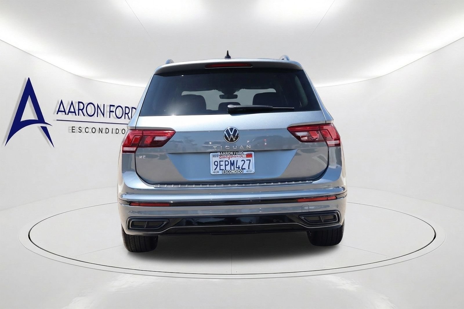 Used 2023 Volkswagen Tiguan SE R-Line FWD image 5