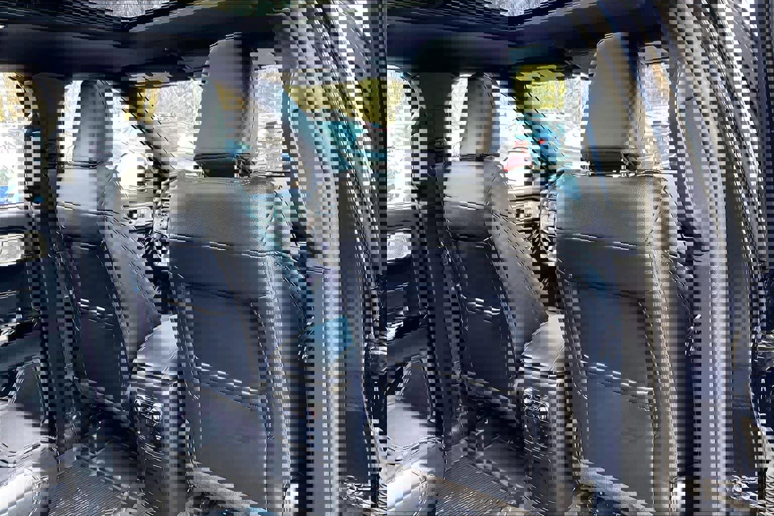 Used 2023 Ford Explorer ST w/ Equipment Group 401A image 21