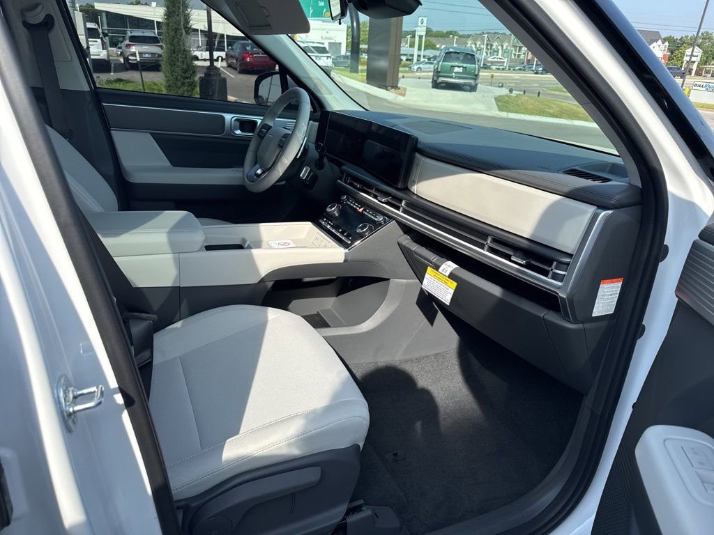 New 2026 Hyundai Santa Fe SE FWD image 13