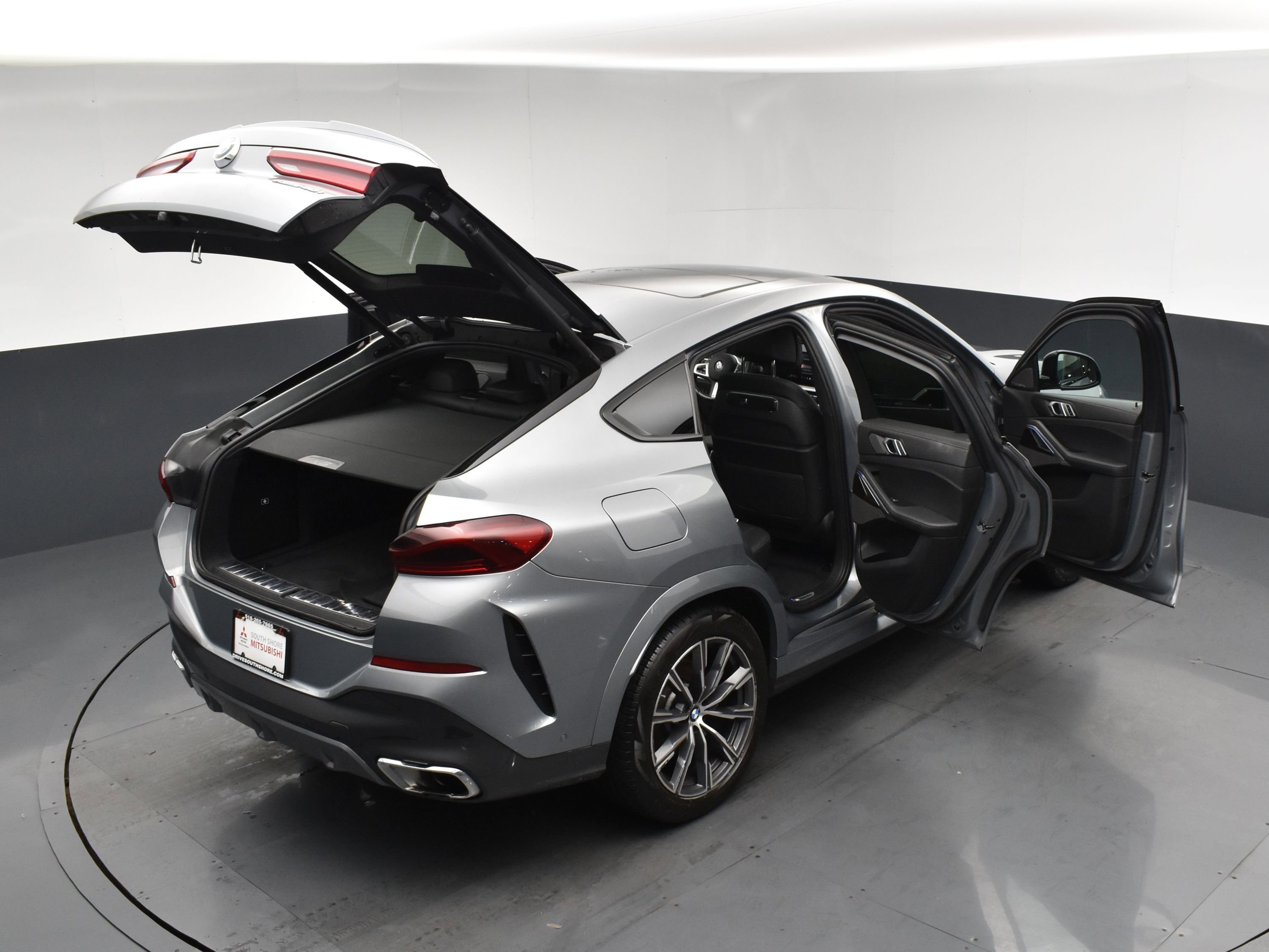 Used 2025 BMW X6 xDrive40i AWD/4WD image 25
