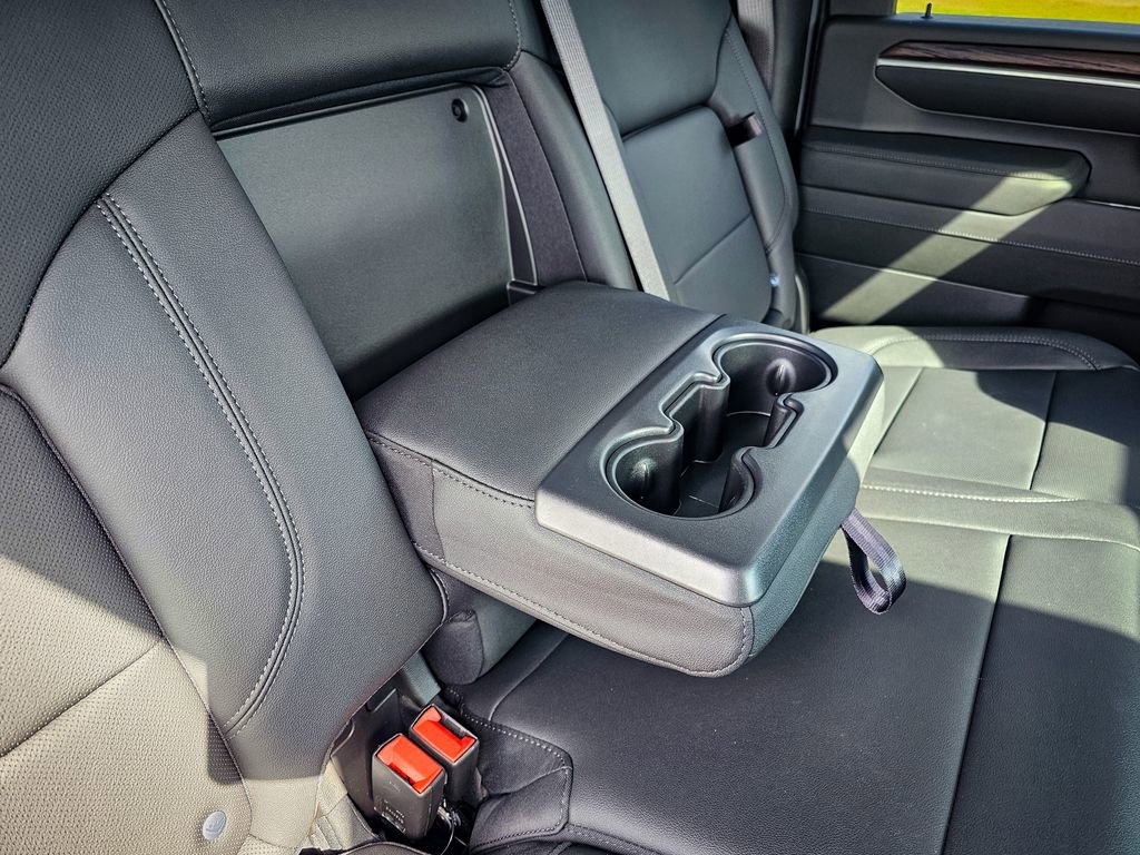 New 2026 GMC Sierra 2500 SLT w/ SLT Premium Package image 36