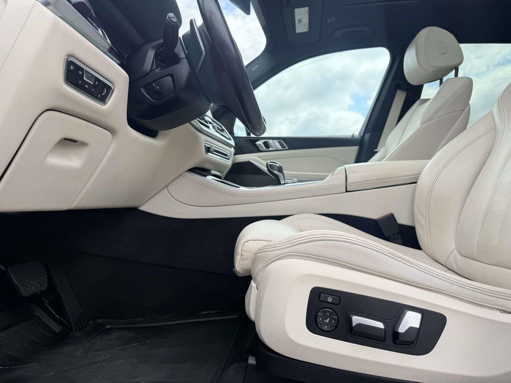 Used 2020 BMW X5 xDrive40i w/ Premium Package image 24