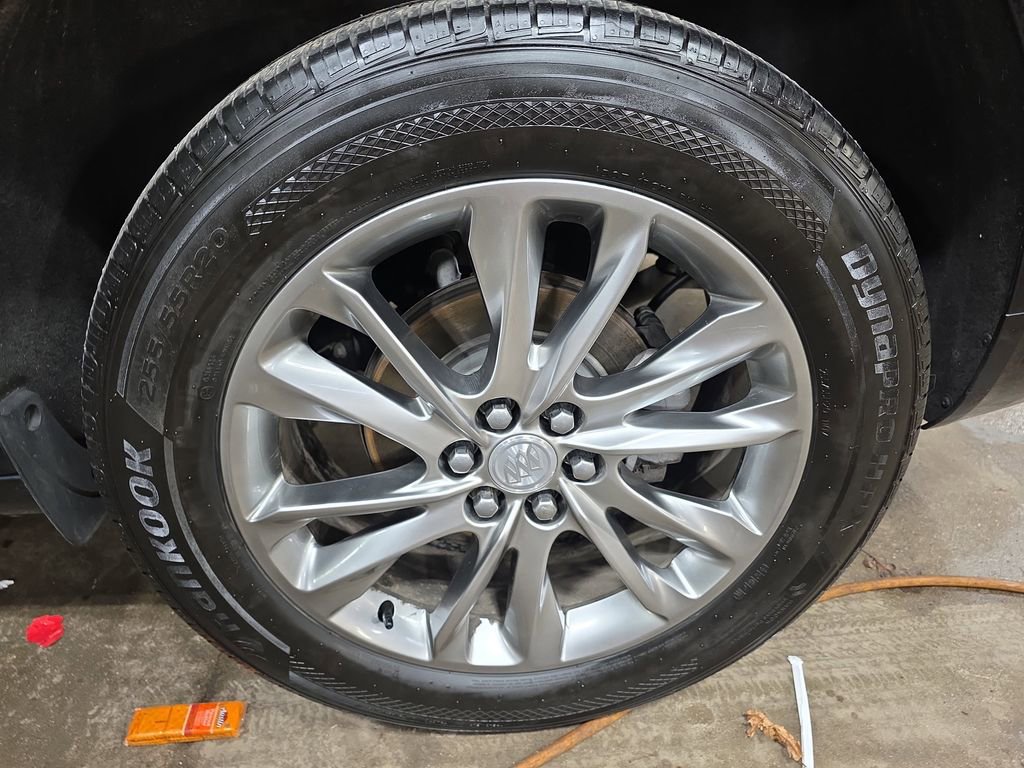 Used 2022 Buick Enclave Avenir w/ Avenir Technology Package image 31