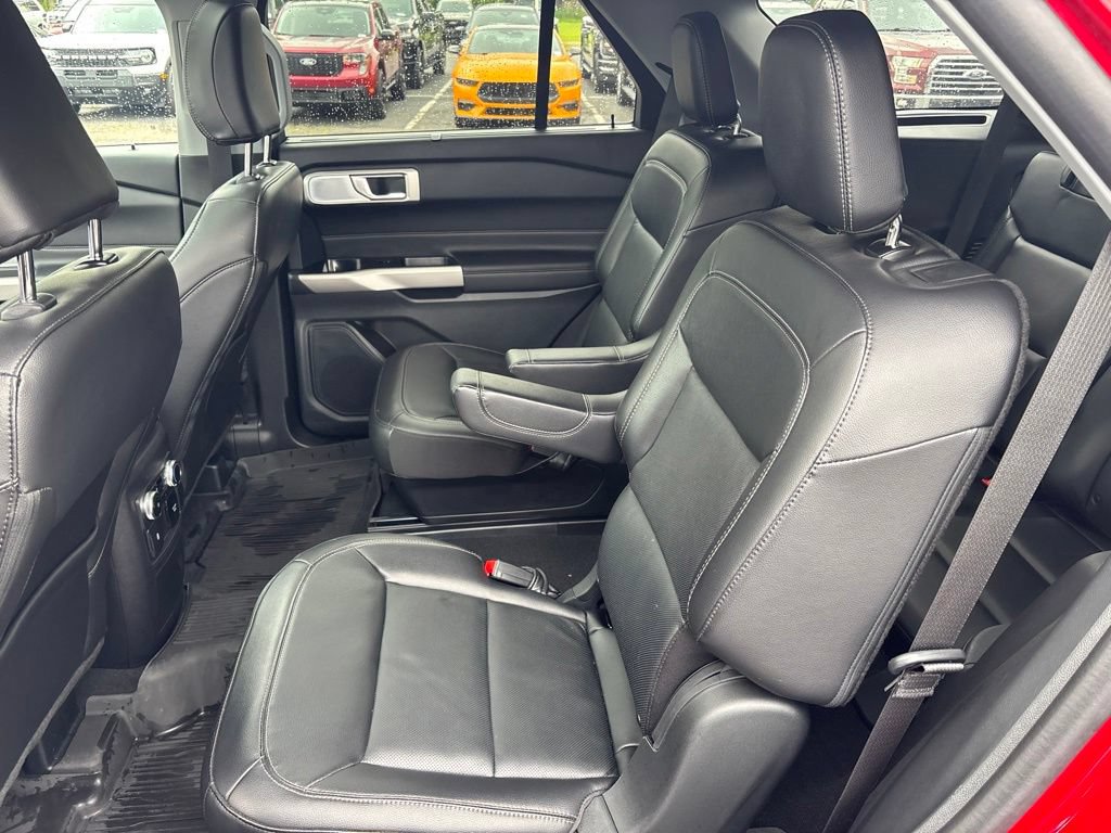 Used 2024 Ford Explorer Limited w/ Limited Technology Package AWD/4WD image 27