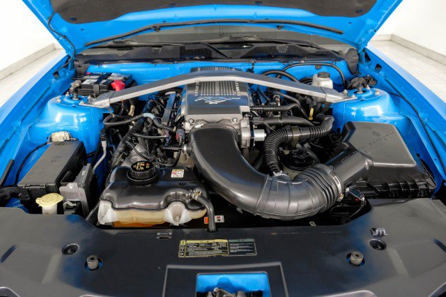 Used 2010 Ford Mustang GT Premium RWD image 40