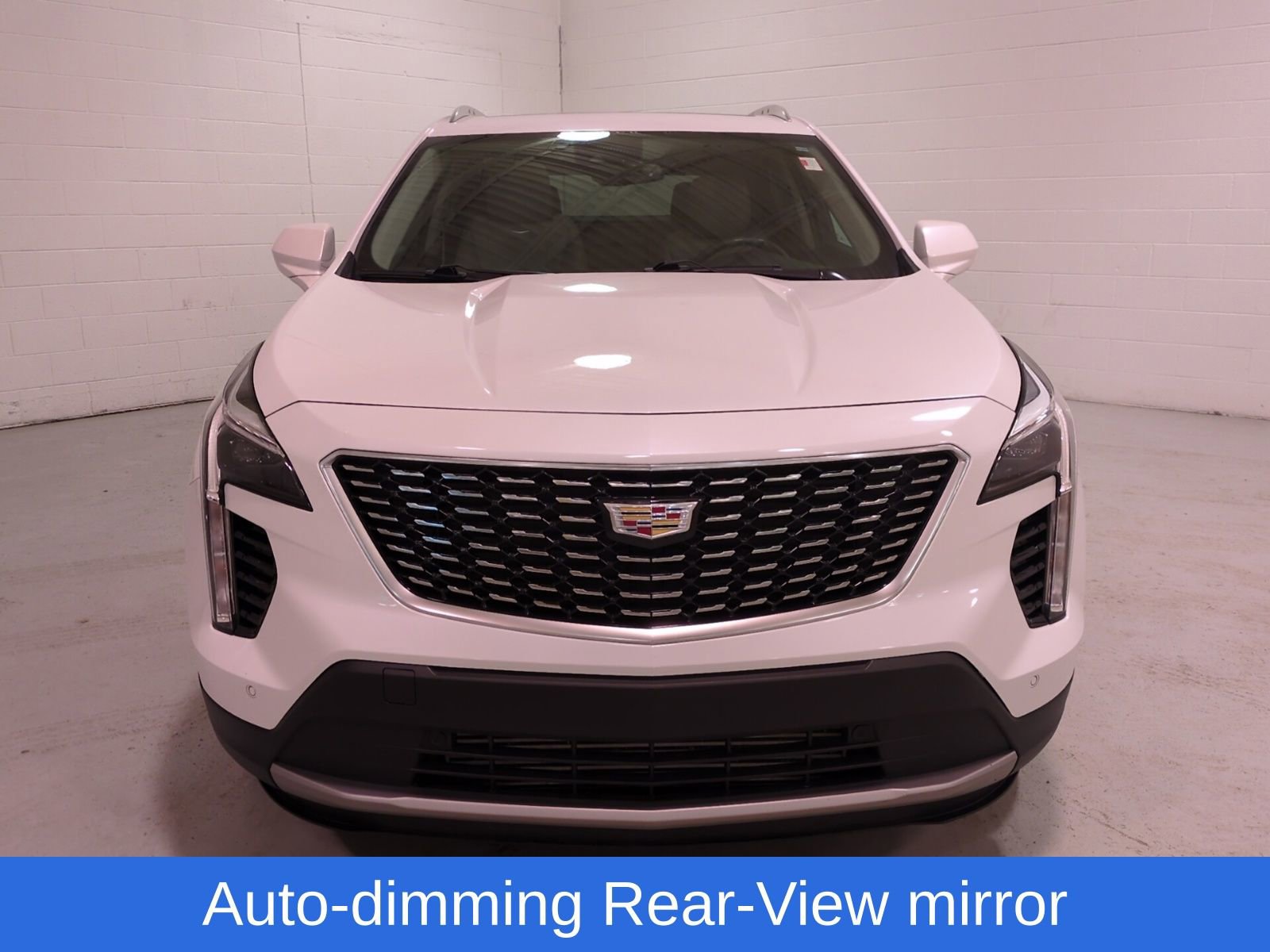 Used 2020 Cadillac XT4 Premium Luxury w/ Cold Weather Package AWD/4WD image 8
