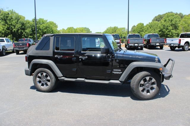 Used 2012 Jeep Wrangler Unlimited Sport AWD/4WD image 16