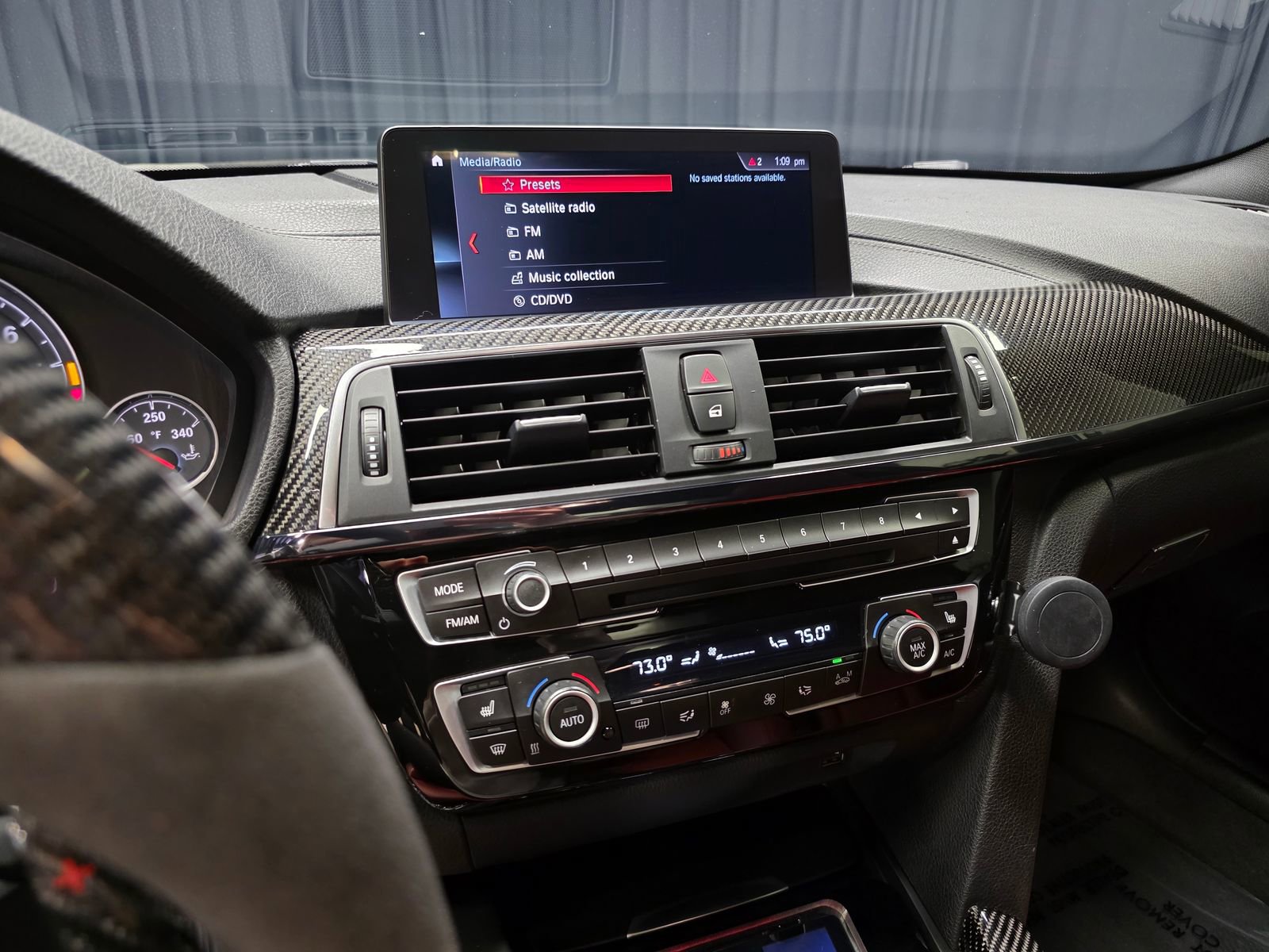 Used 2019 BMW M4 Coupe w/ Competition Package RWD image 28