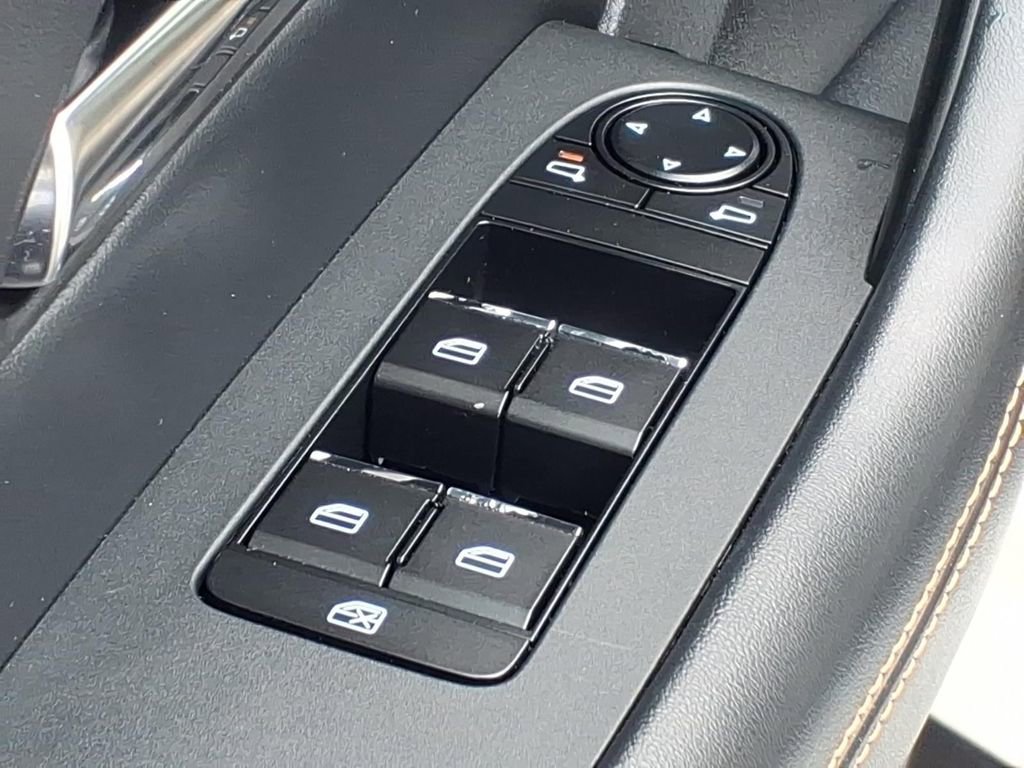 Used 2024 MAZDA CX-90 Plug-In Hybrid w/ Premium Pkg image 13