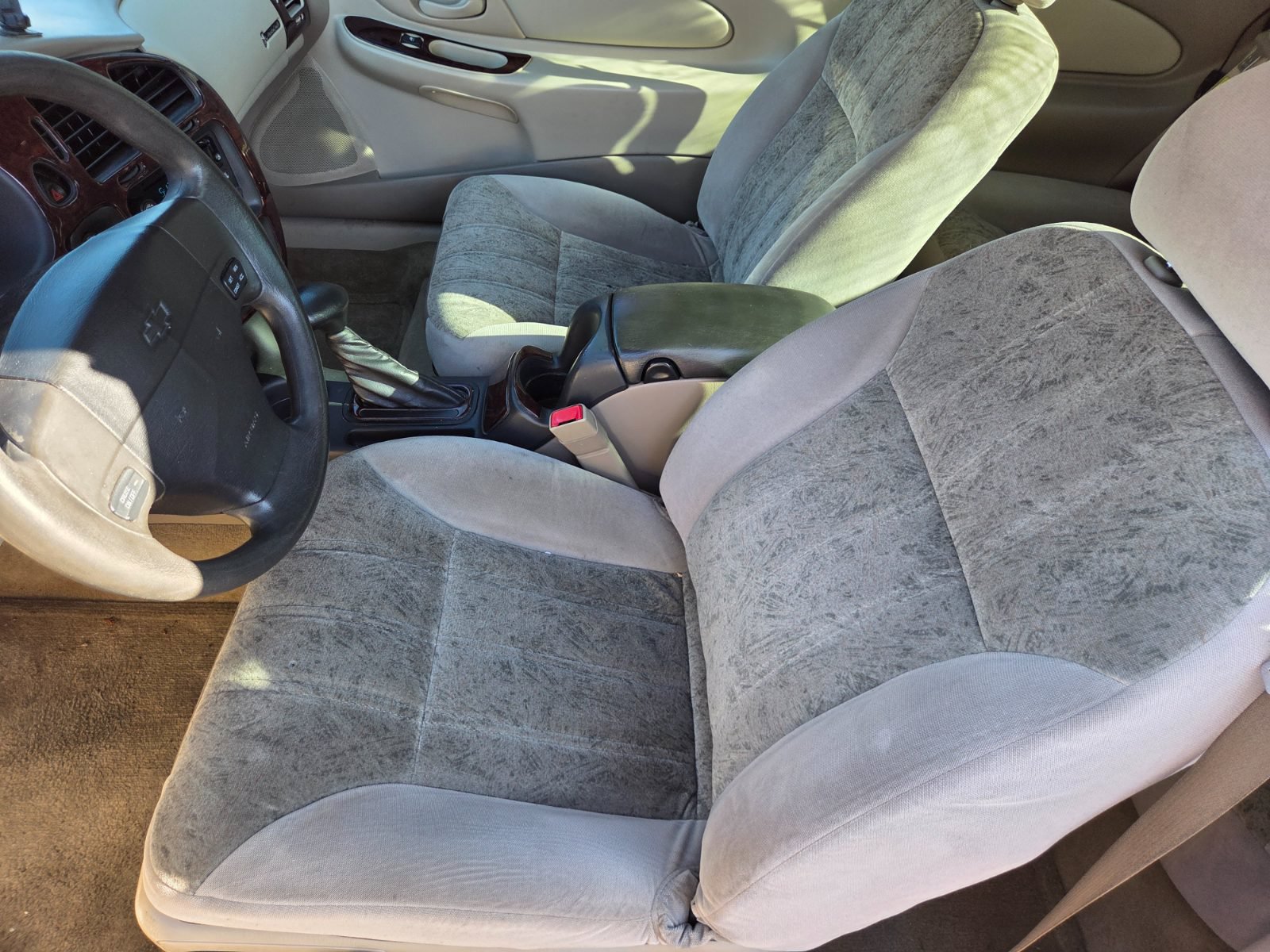 Used 2004 Chevrolet Monte Carlo LS w/ Preferred Equipment Group FWD image 10