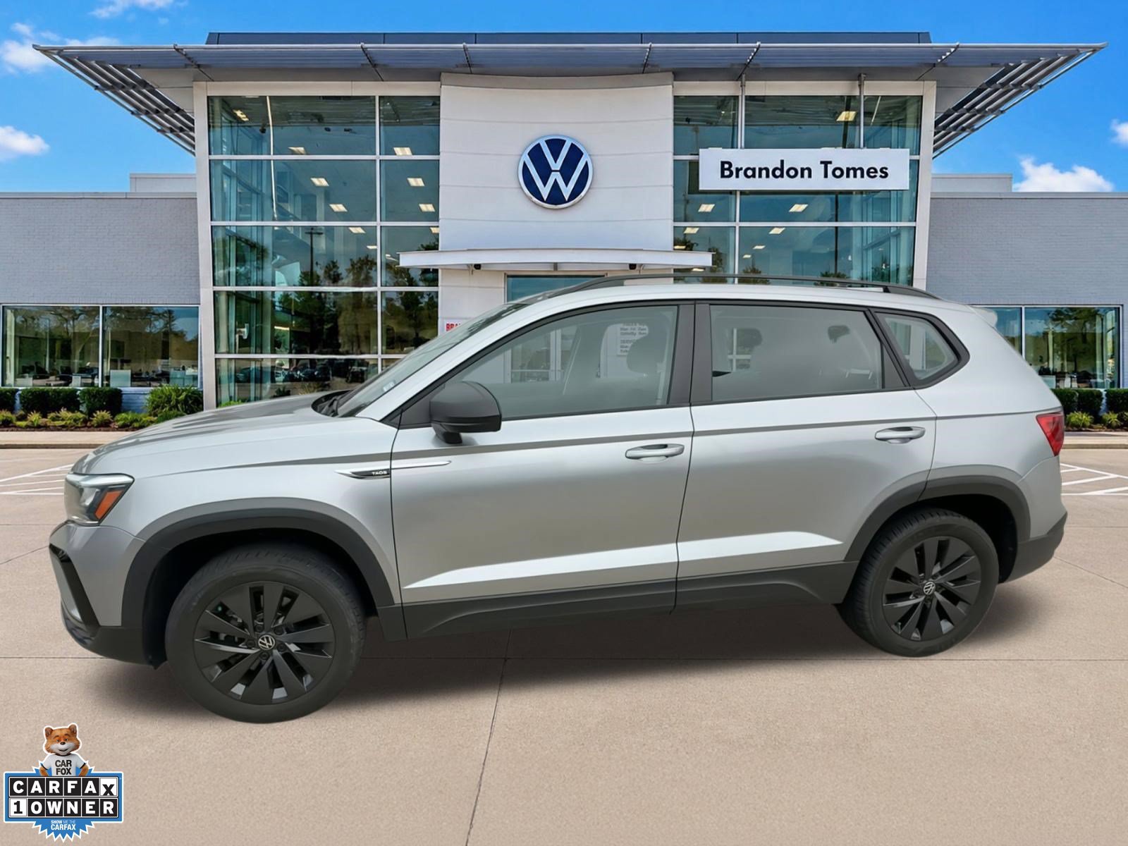 Used 2023 Volkswagen Taos S FWD image 4