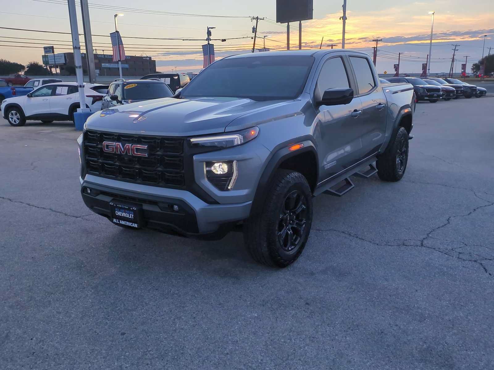 Used 2025 GMC Canyon Elevation w/ Convenience Package AWD/4WD image 5