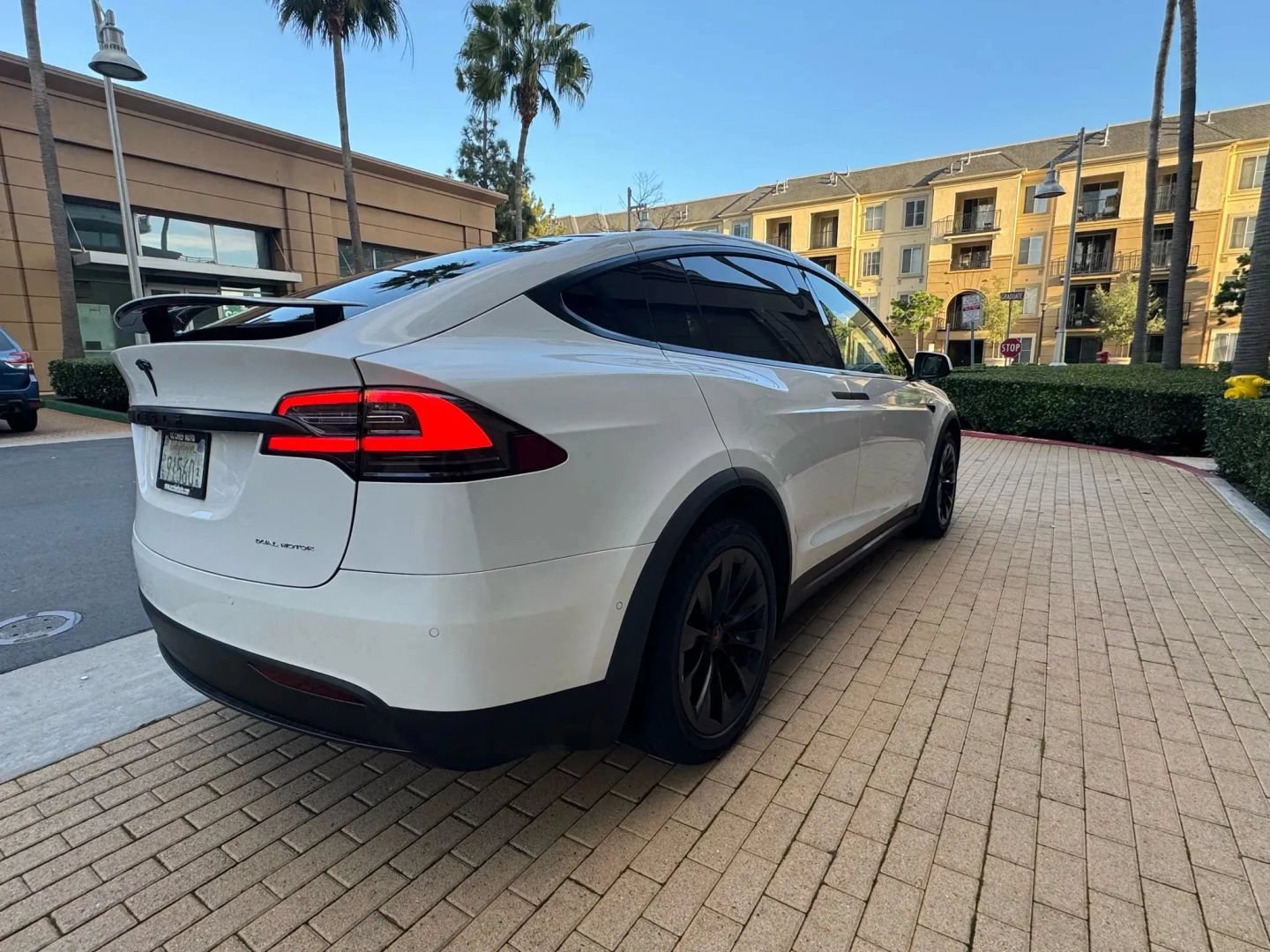 Used 2021 Tesla Model X Long Range AWD/4WD image 7