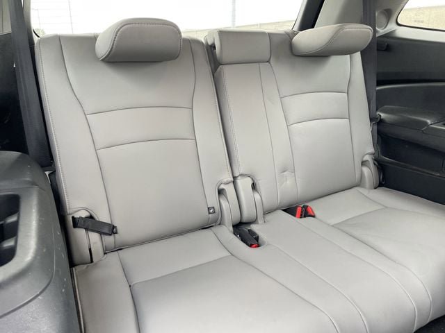 Used 2019 Honda Pilot Touring image 27