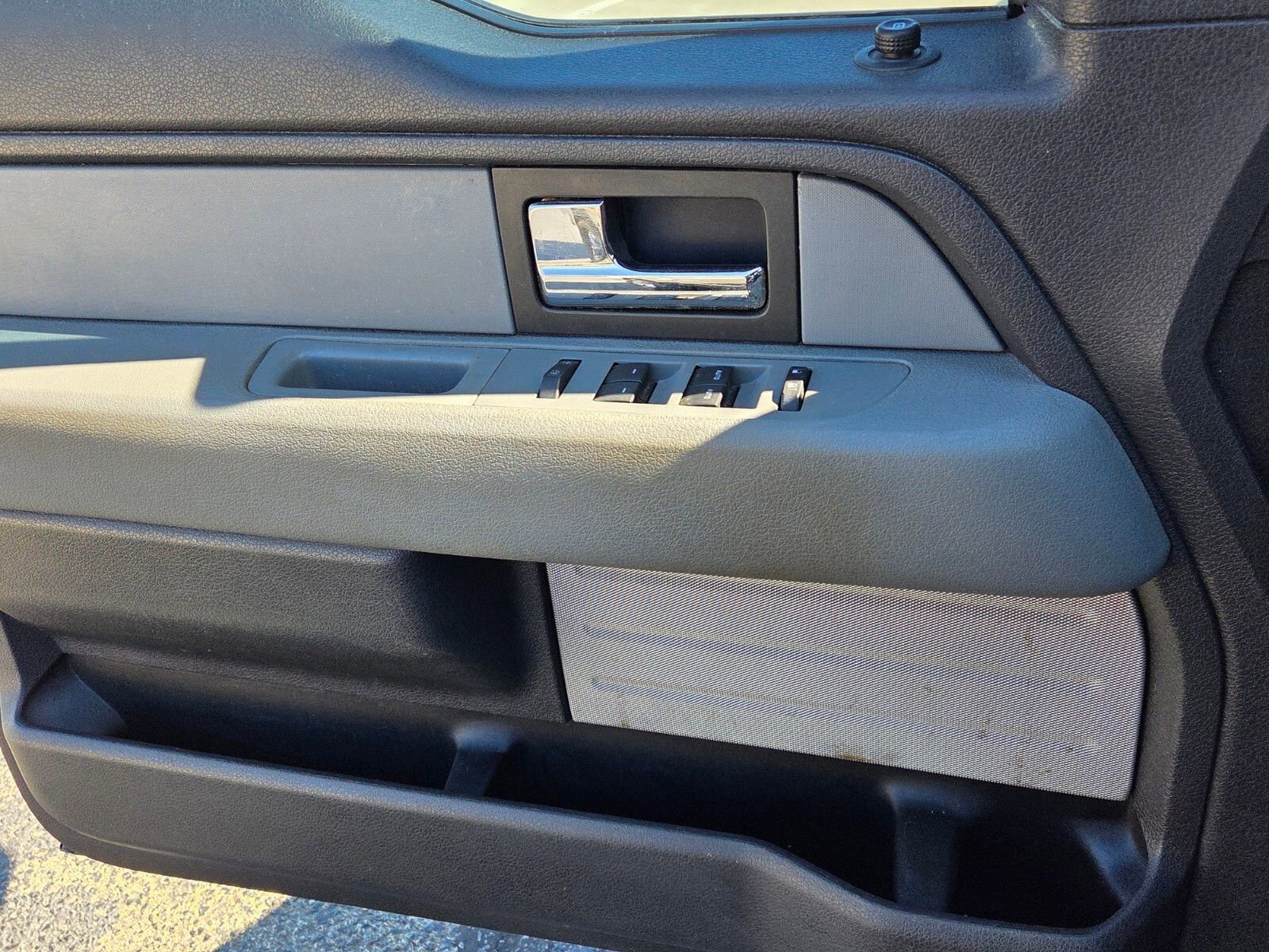 Used 2013 Ford F150 XLT w/ Luxury Equipment Group image 28