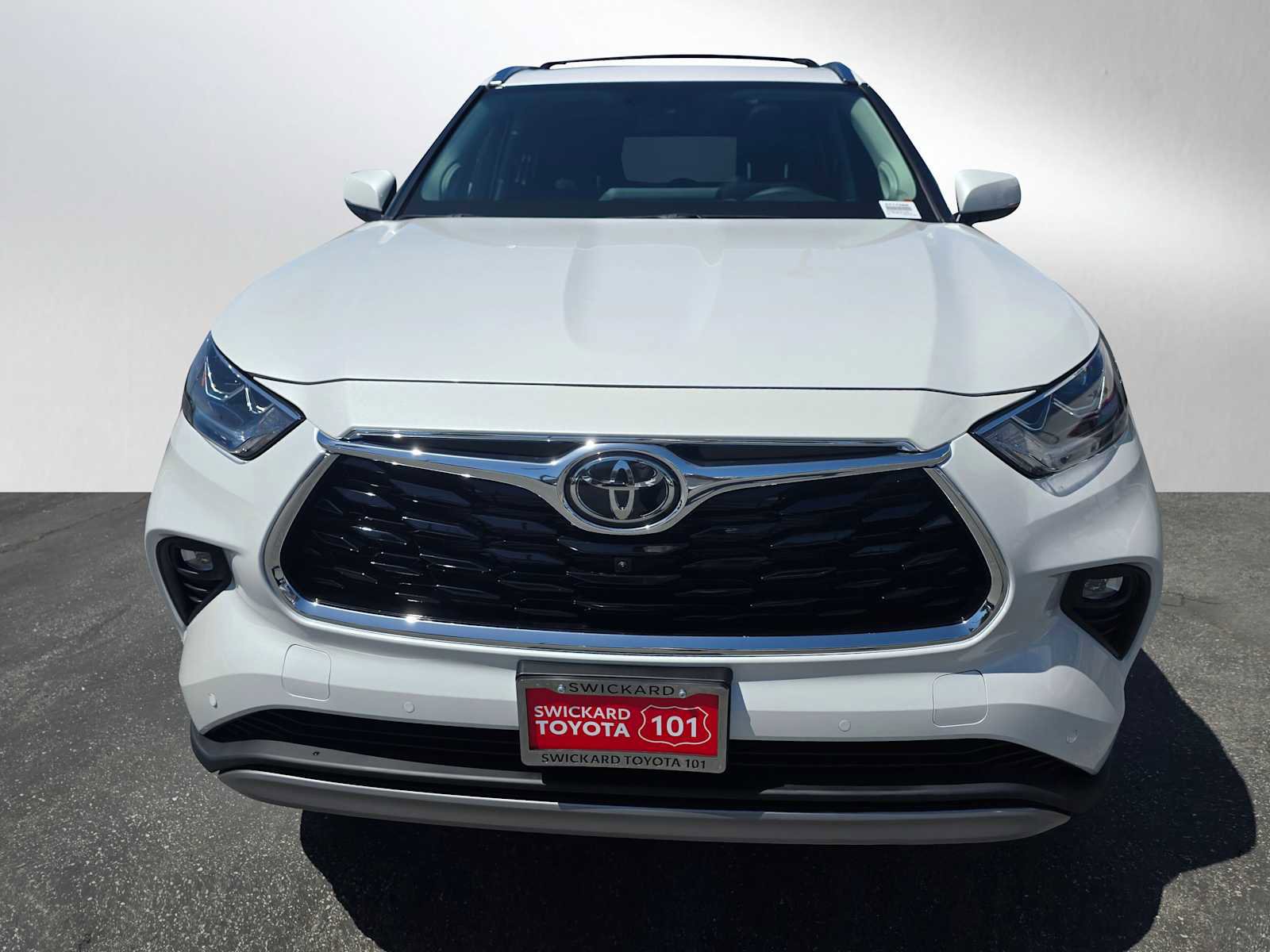 New 2026 Toyota Highlander Platinum AWD/4WD image 8