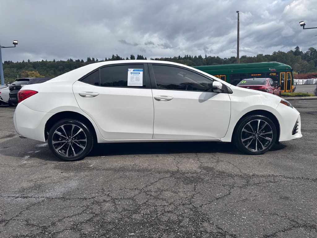 Used 2017 Toyota Corolla SE FWD image 7