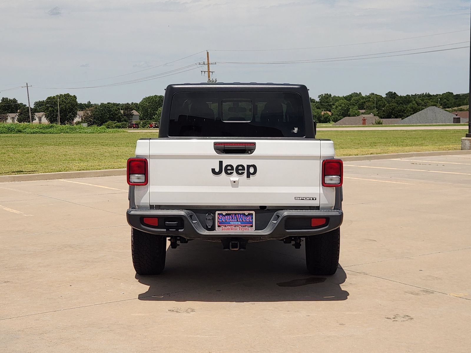 Used 2020 Jeep Gladiator Sport w/ Quick Order Package 24S AWD/4WD image 8